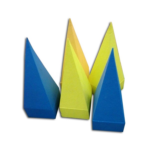 Pyramidal Hybrid Absorber